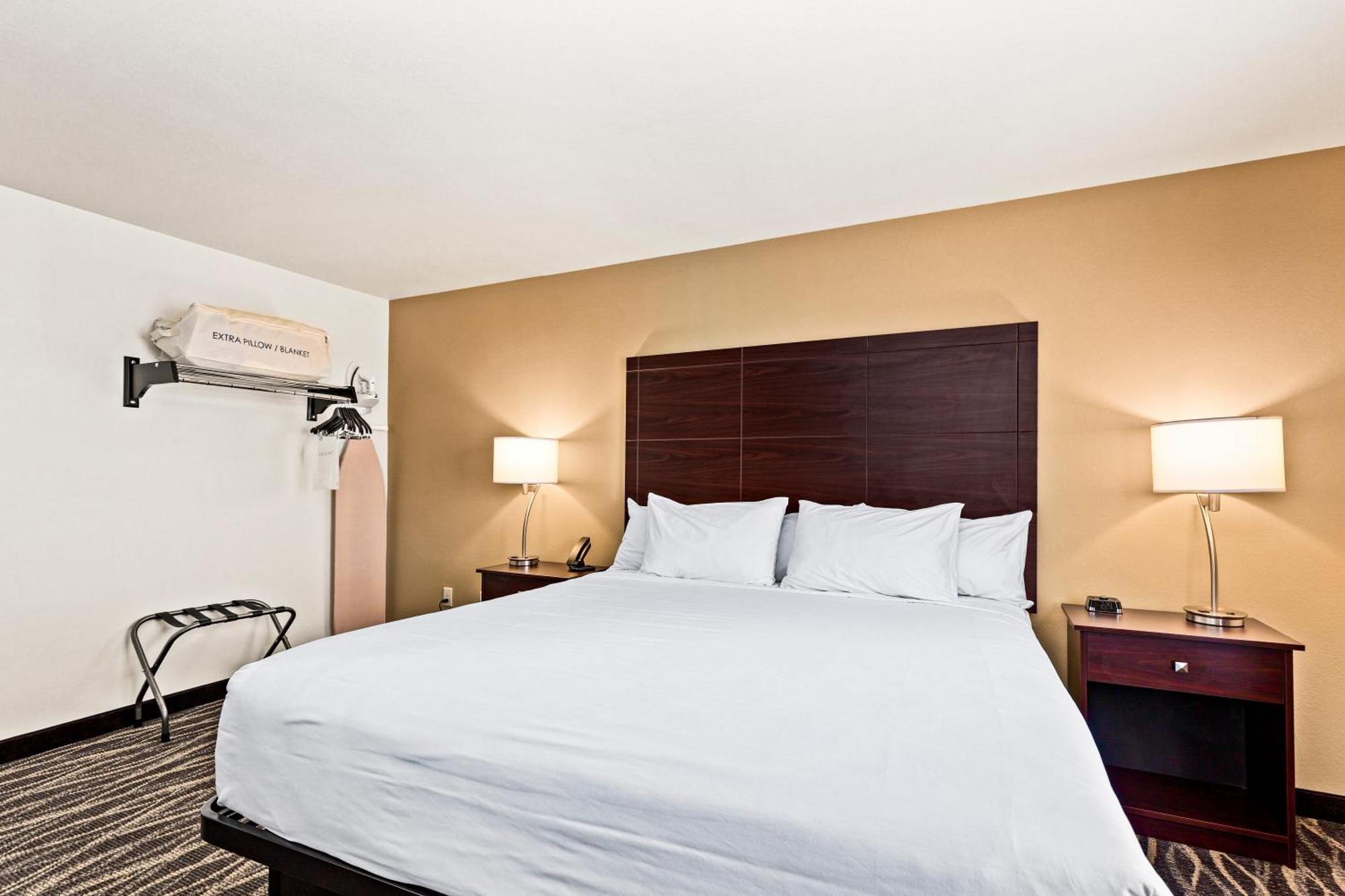 Cobblestone Hotel & Suites - Ottumwa Buitenkant foto