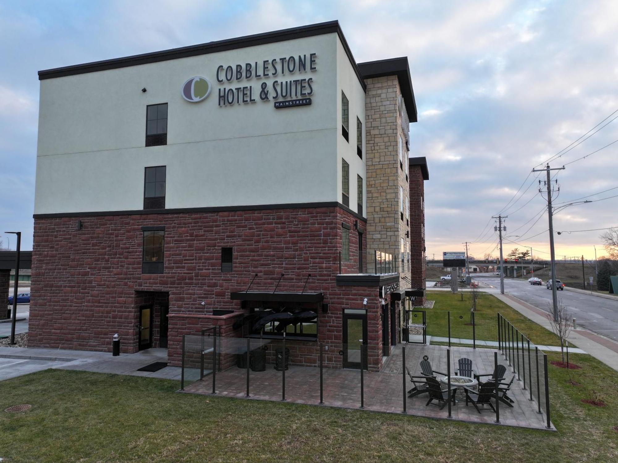 Cobblestone Hotel & Suites - Ottumwa Buitenkant foto