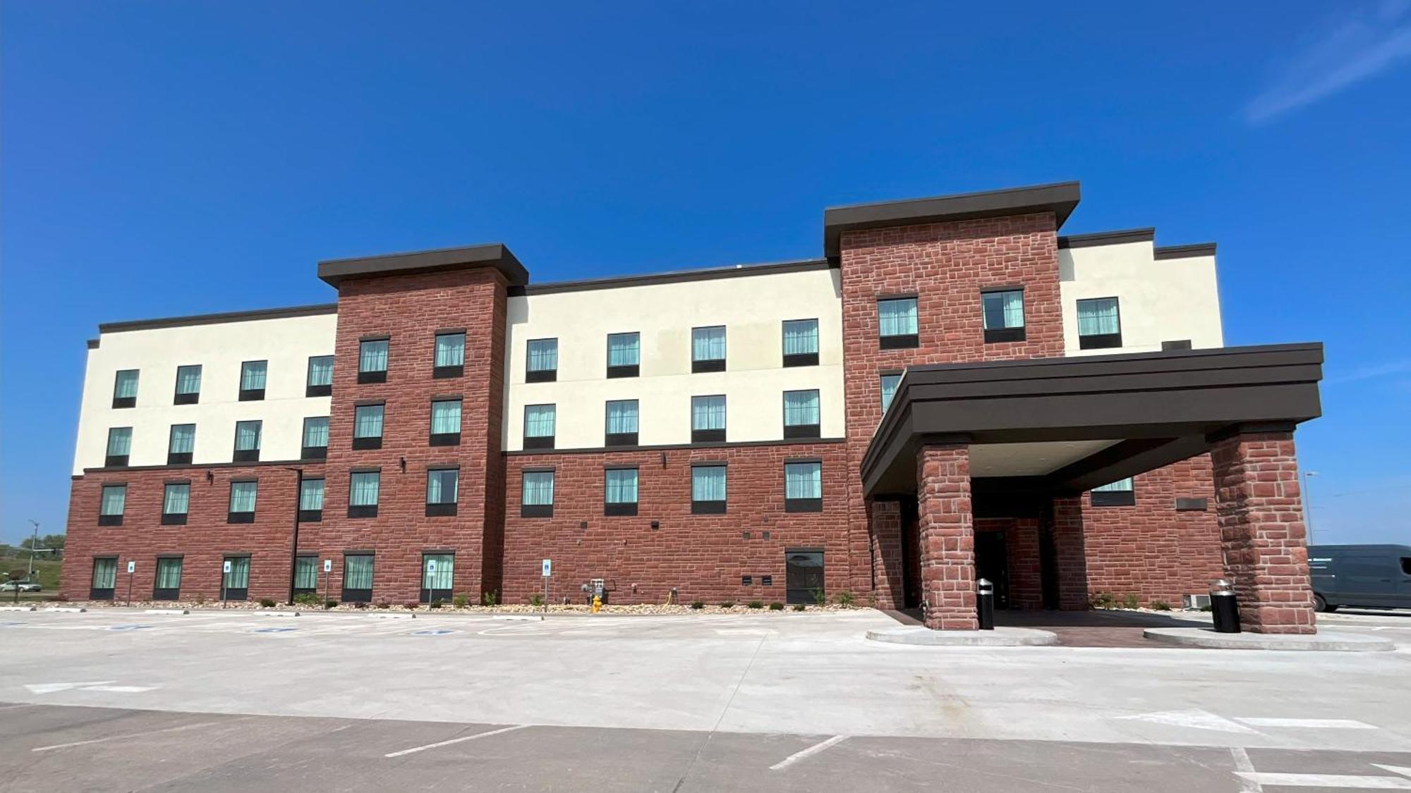 Cobblestone Hotel & Suites - Ottumwa Buitenkant foto